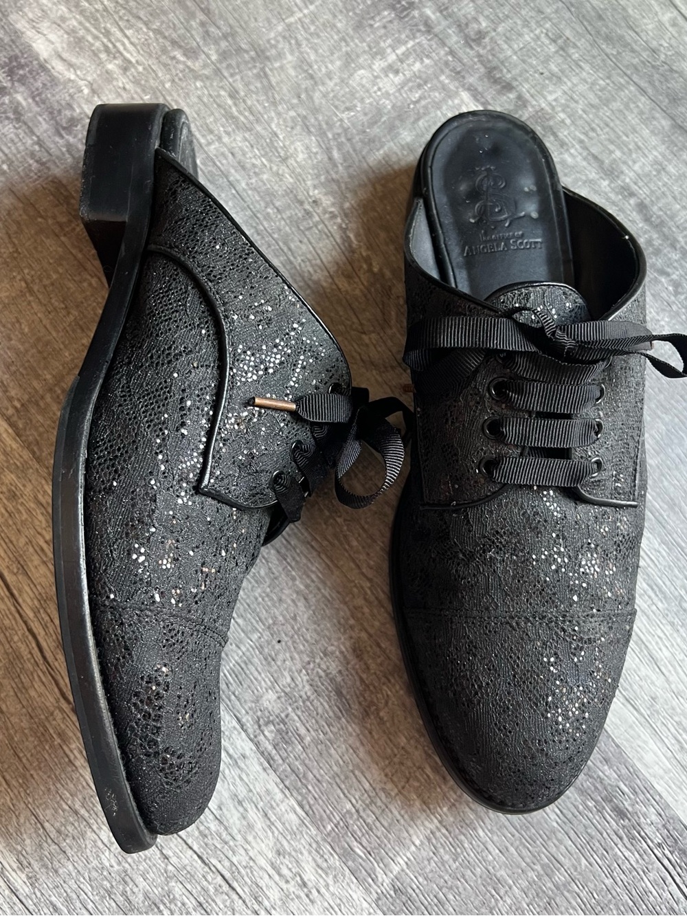 The Office of Angela Scott Mr. Winnie Black Glitter Slide Mule Oxfords Size 8.5